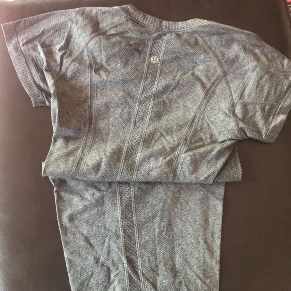 Lululemon run swiftly T-shirt